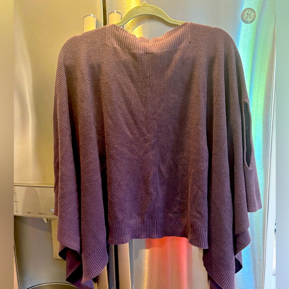 Lulumon knit poncho